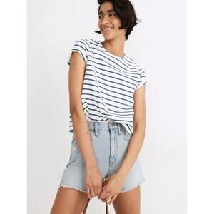 Madewell The Momjean Short in Byers Wash: Ripped Edition